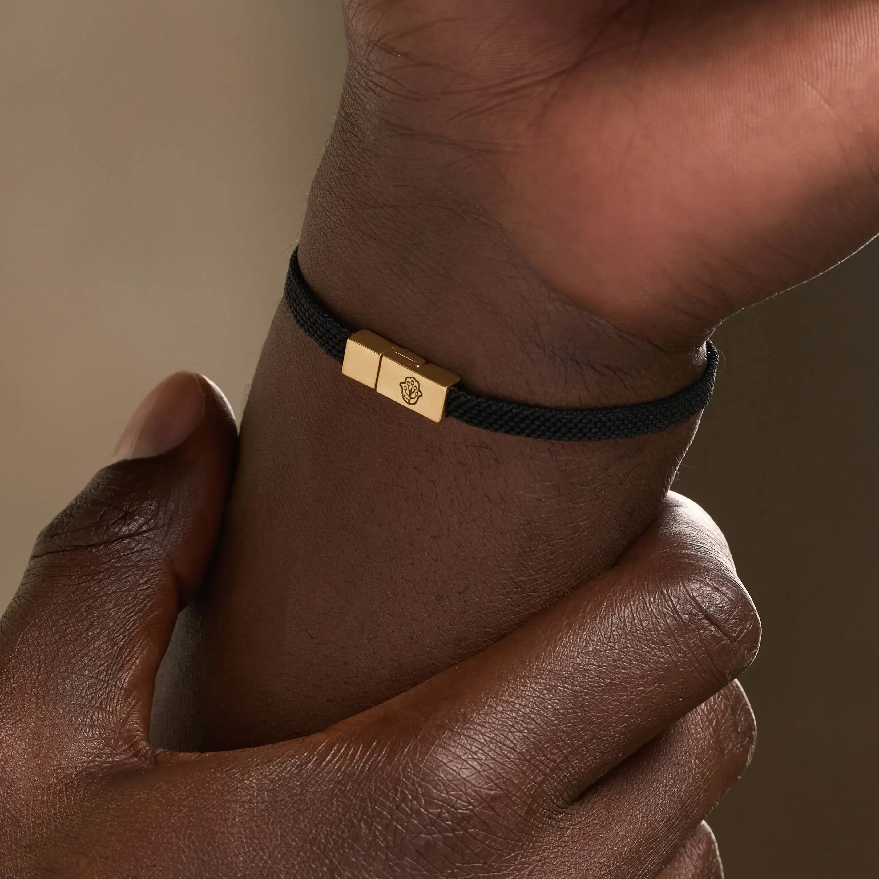 Constant Protection Black Onyx Karma Circle Men’s Black String Bracelet - Image 5