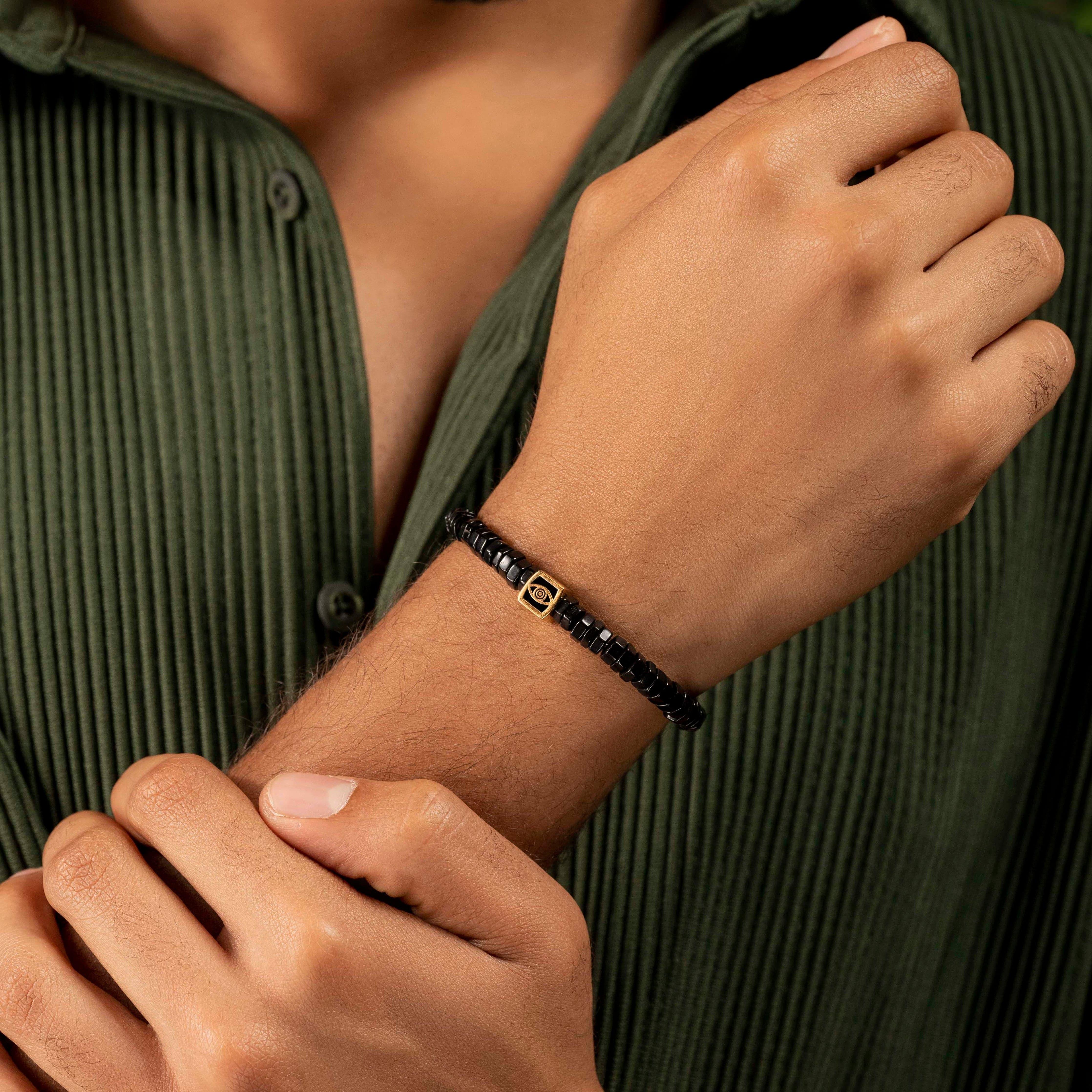 Enduring Vitality - Onyx Heishi Bracelet - Image 2