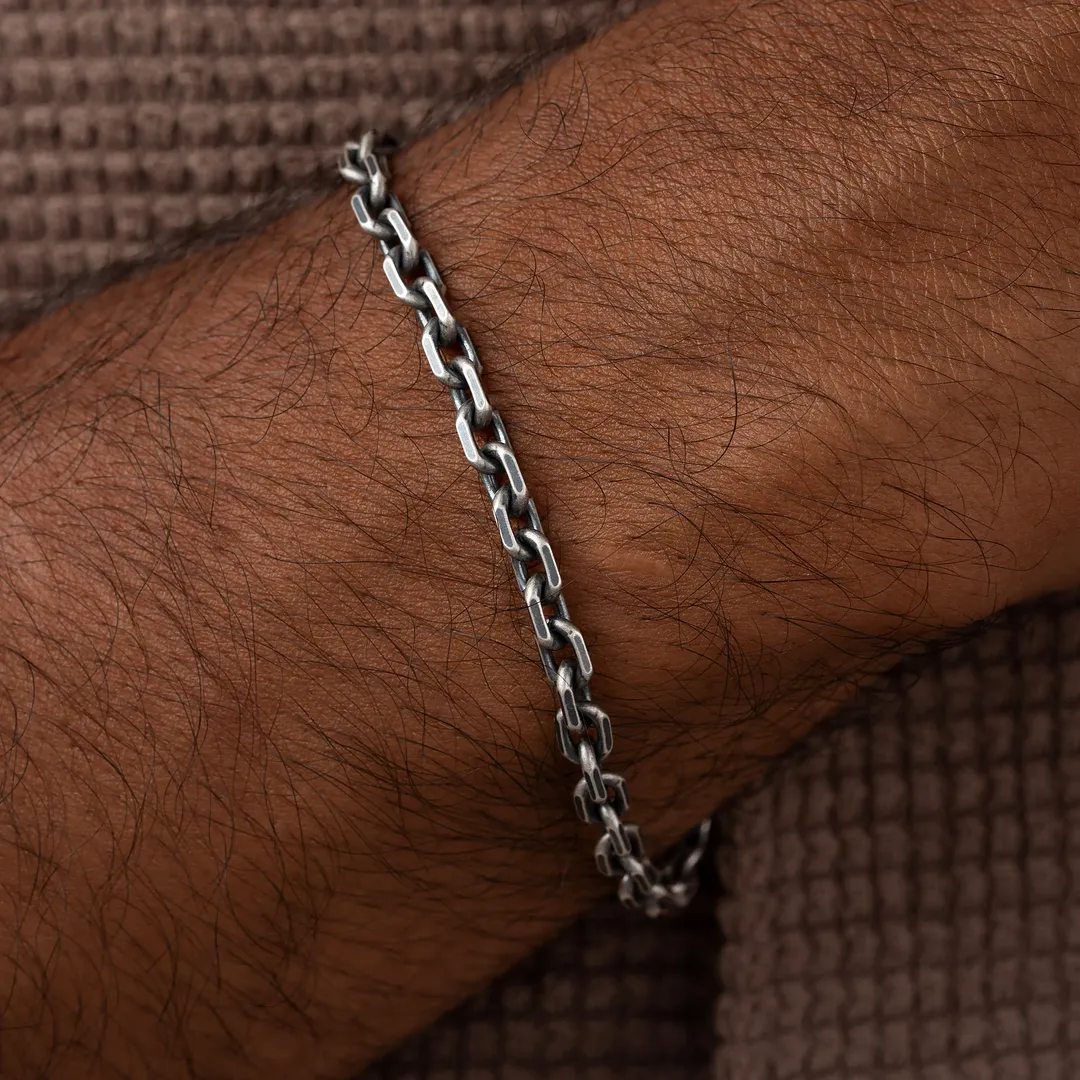 Equinox Strength Silver Chain Bracelet - Image 2