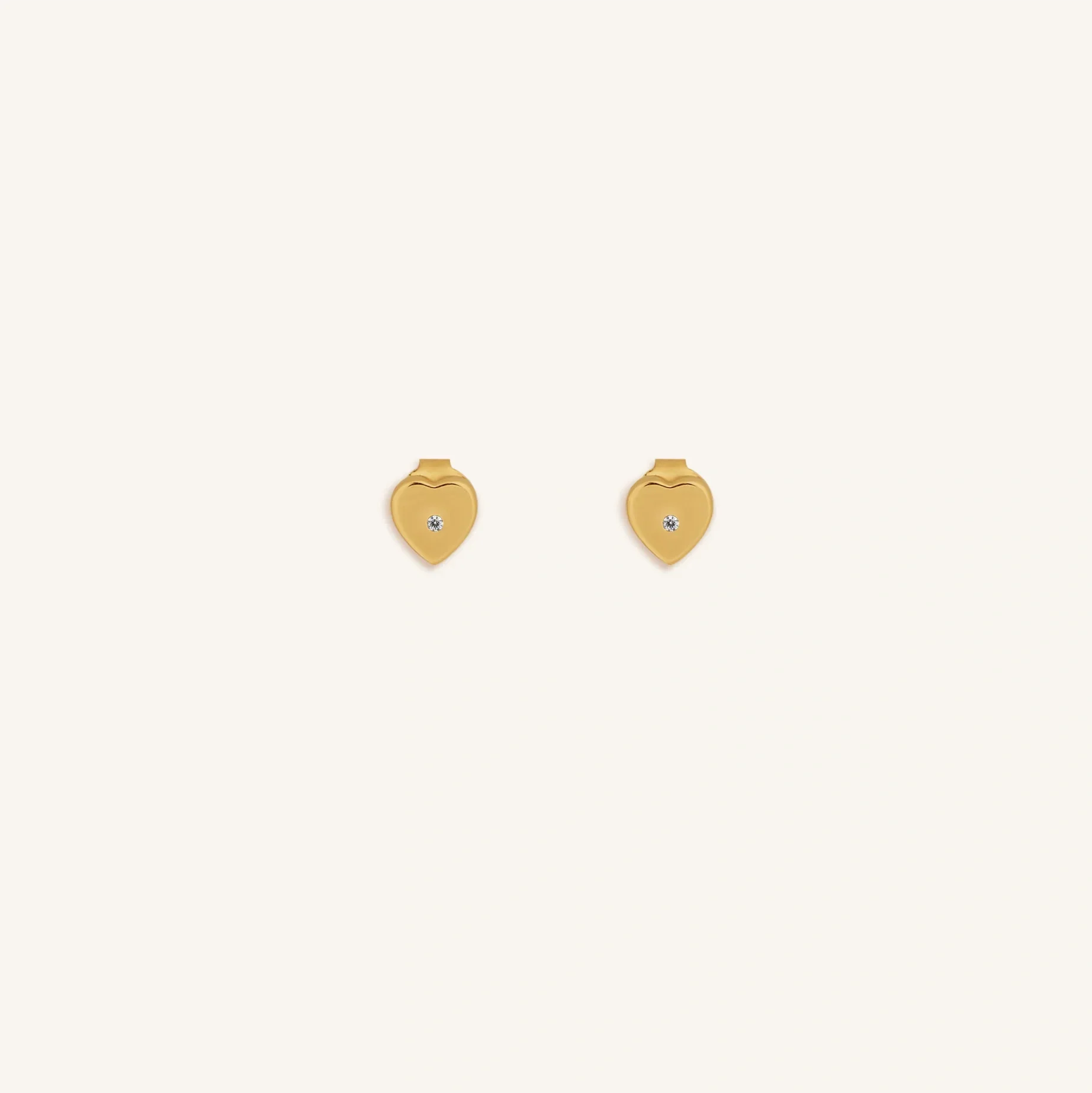 Heartās Triumph Diamond Gold Heart Earrings