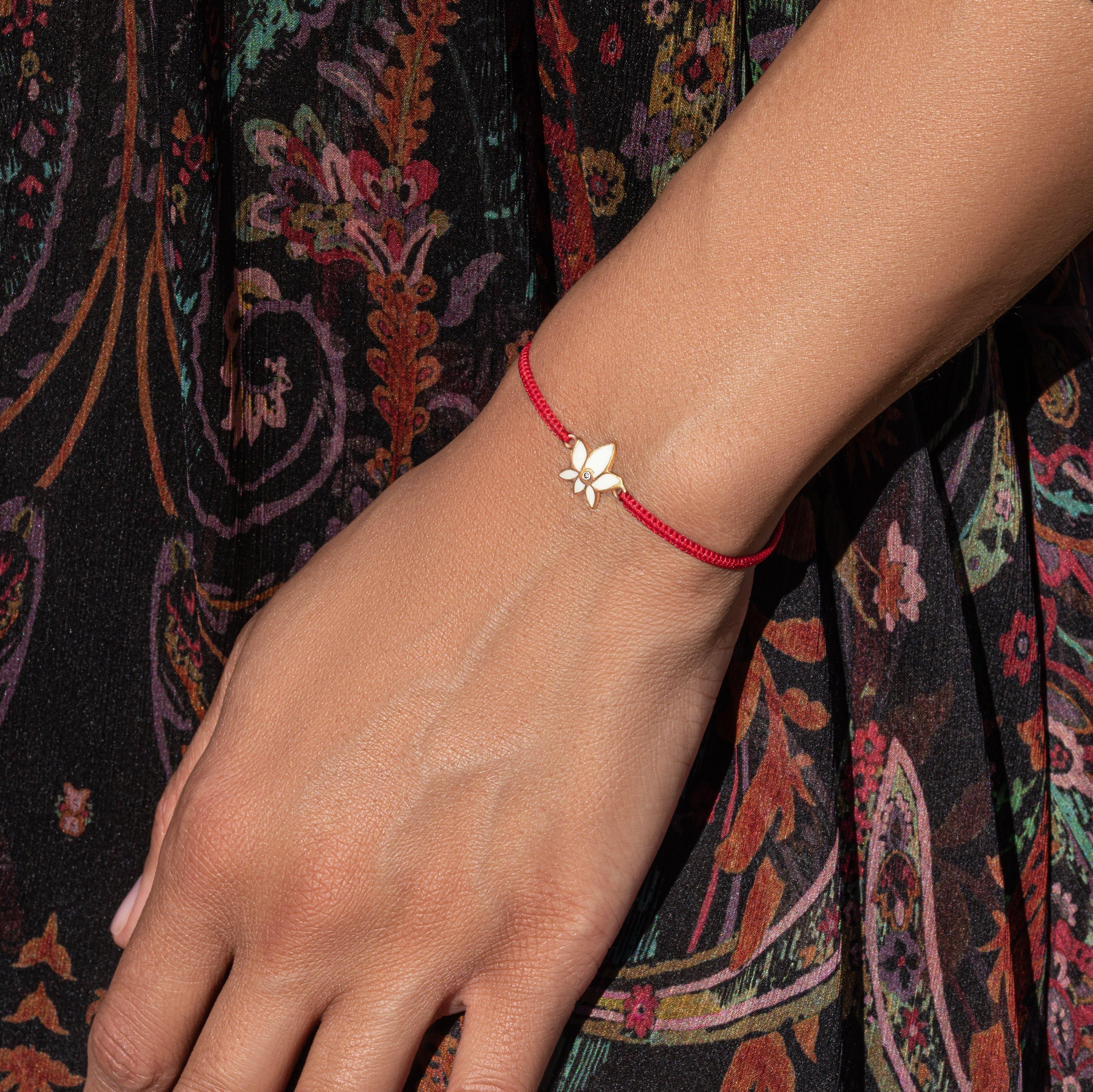 Obstacle Crusher Red String Lotus Charm Bracelet - Image 3
