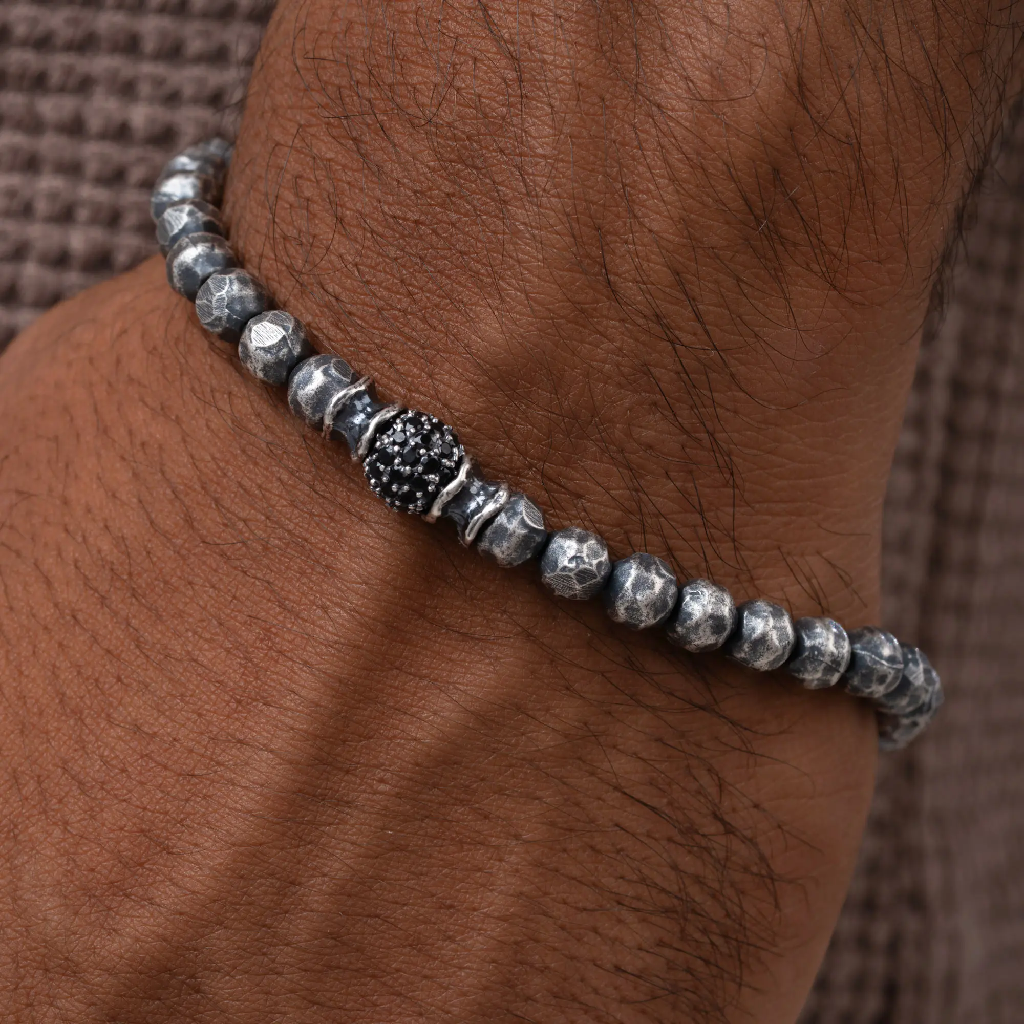 Shadow Pulse Forged Macramé Bracelet - Image 2