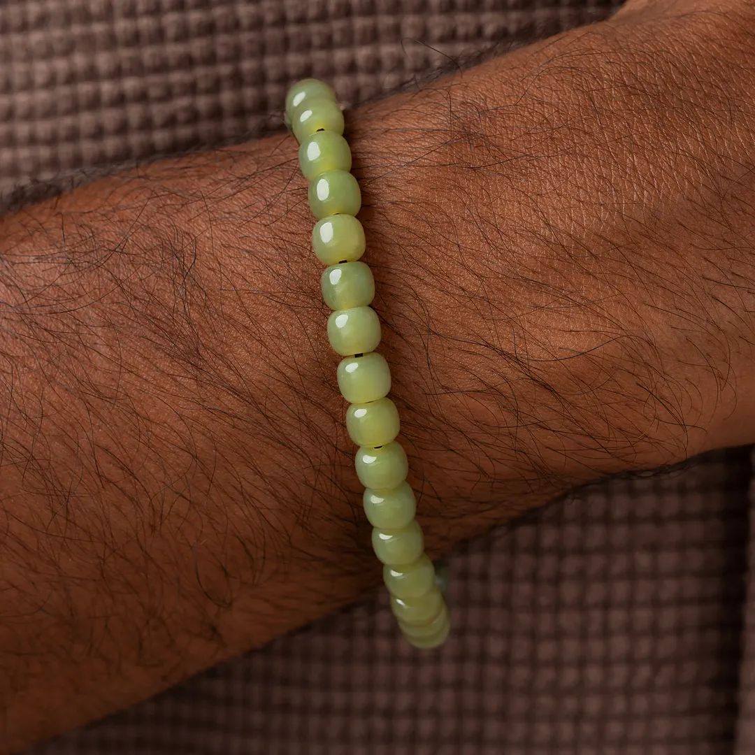 Verdant Focus Jade Stretch Bracelet - Image 2